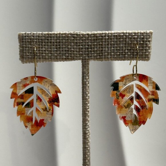 NEW Handmade Colorful Acrylic Leaf Dangle Earrings Autumn Print Lightweight Fall - Picture 1 of 5